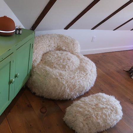 Creative Private Attic 1Br Suite Honey Brook Esterno foto